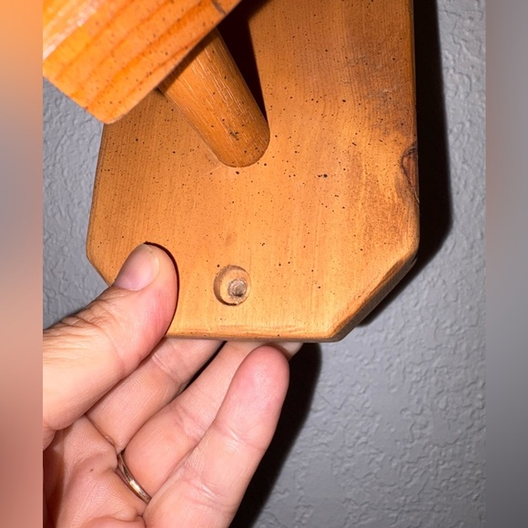 Vintage Wood, blue heart quilt hook/rack - Picture 4 of 5